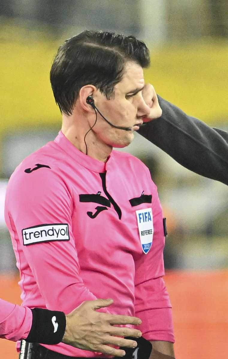 Faruk Koca'nın İlk İfadesi: 'Tokat Attım, Kemik Kırmaz' 2 AA 20231211 33160585 33160571 MKE ANKARAGUCU KULUBU BASKANI FARUK KOCADAN HAKEME SALDIRI