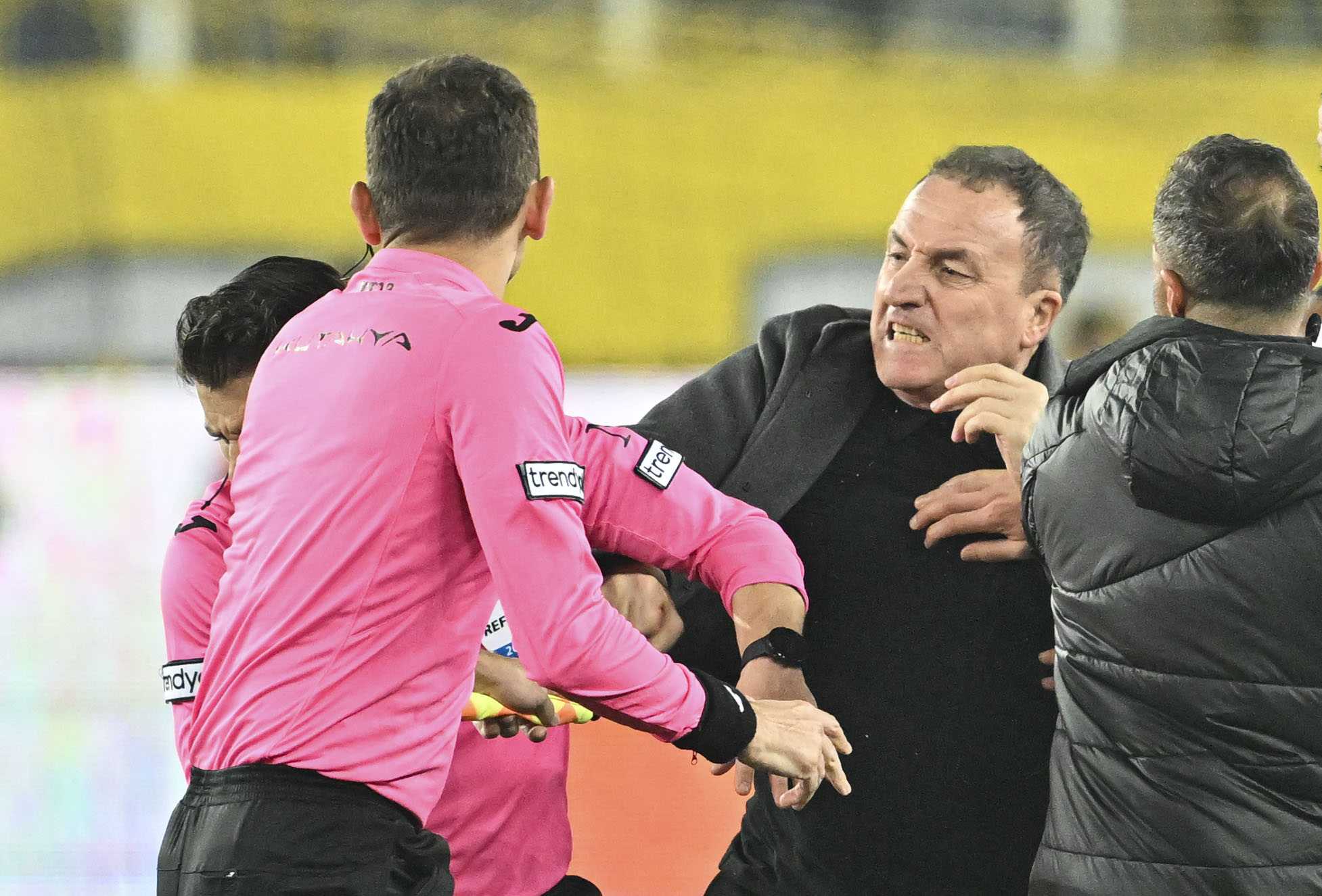 Faruk Koca'nın İlk İfadesi: 'Tokat Attım, Kemik Kırmaz' 1 AA 20231211 33160585 33160572 MKE ANKARAGUCU KULUBU BASKANI FARUK KOCADAN HAKEME SALDIRI