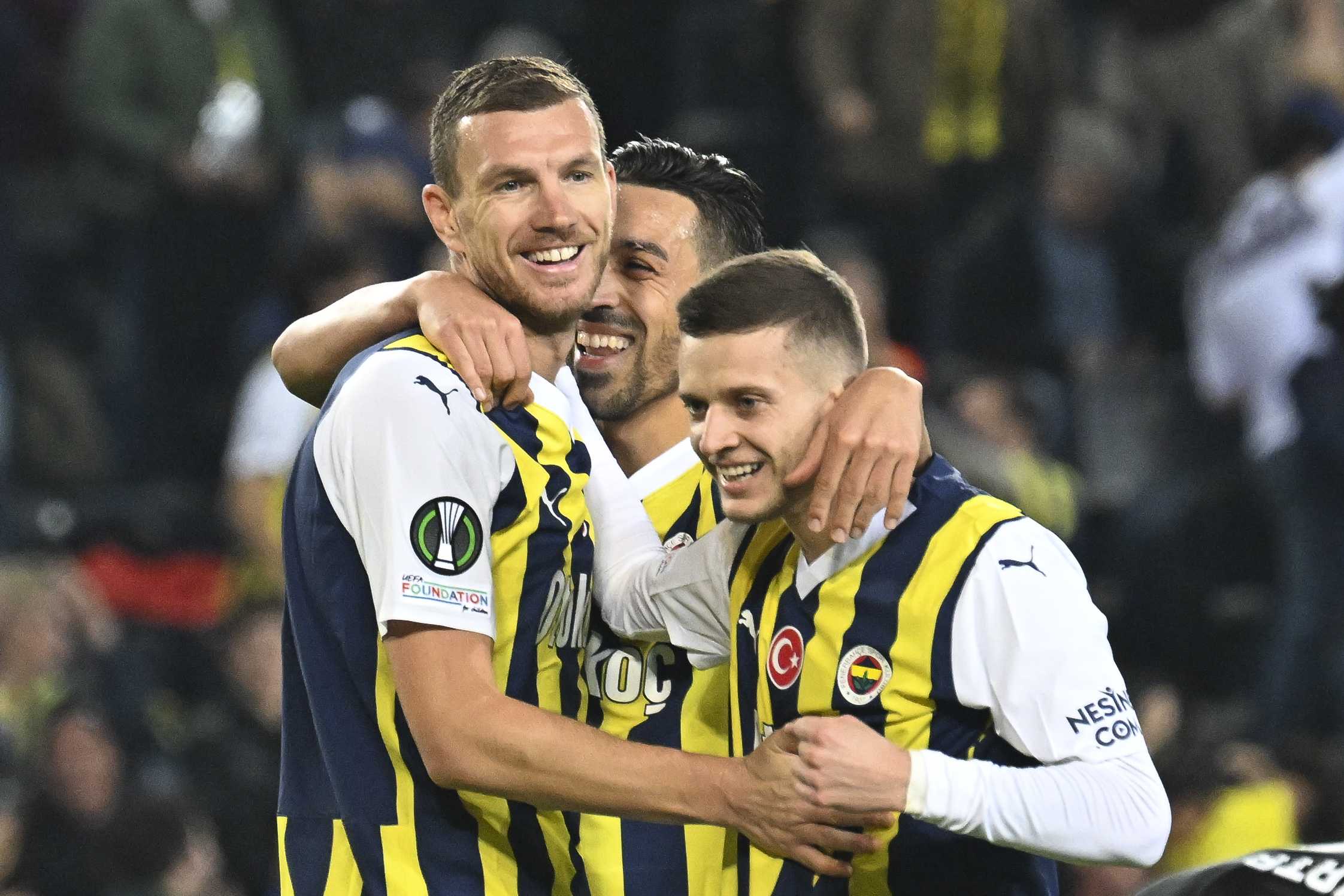 Derbide Golcülerin Kapışması: Dzeko ve Icardi Sahne Alıyor 6 AA 20231214 33186423 33186417 FENERBAHCE SPARTAK TRNAVA