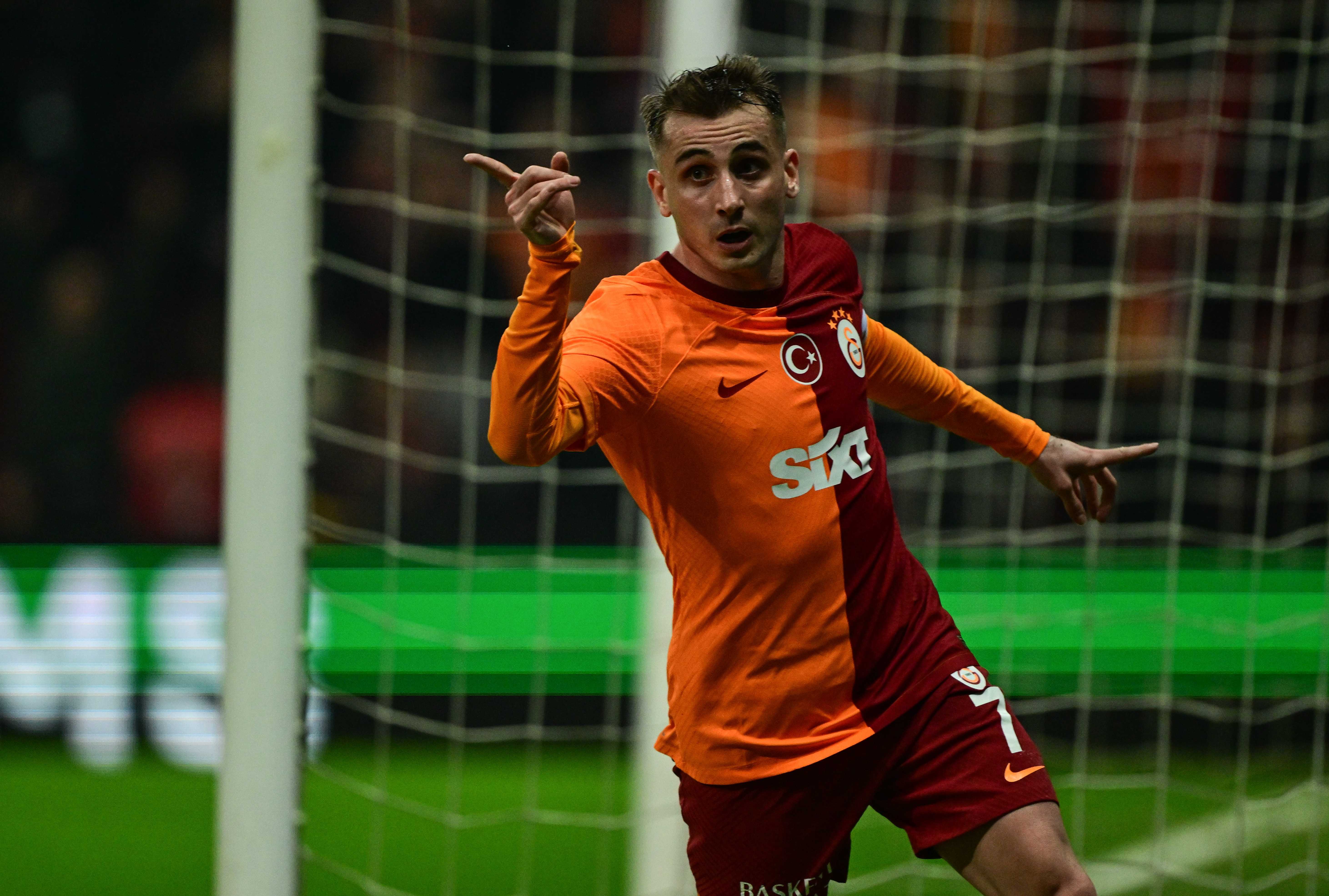 Derbide Golcülerin Kapışması: Dzeko ve Icardi Sahne Alıyor 7 AA 20231220 33235595 33235589 GALATASARAY VAVACARS FATIH KARAGUMRUK