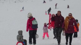 Kışın Beyaz Cenneti: Sarıkamış’ta Kar Kalınlığı 60 cm’ye Ulaştı