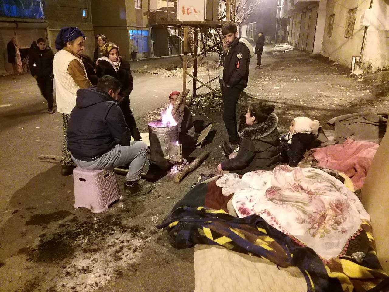 Hakkari'de Korkutan Depremler: Naci Görür ve Okan Tüysüz Uyardı! 1 AA 20231231 33322207 33322205 HAKKARIDE 45 BUYUKLUGUNDE DEPREM