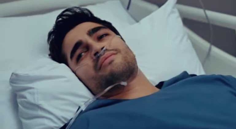 ‘Yalı Çapkını’ Yıldızı Mert Ramazan Demir Hastanede!