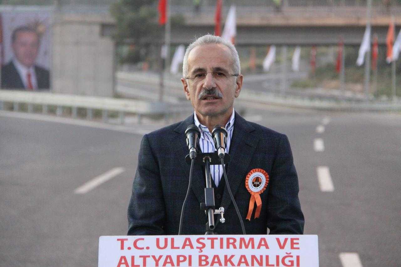 Bakan Uraloğlu Müjdeyi Duyurdu! 20 Dakikadan 2 Dakikaya İnecek! 3 bakan uraloglu mujdeyi duyurdu 20 dakikadan 2 dakikaya inecek 3
