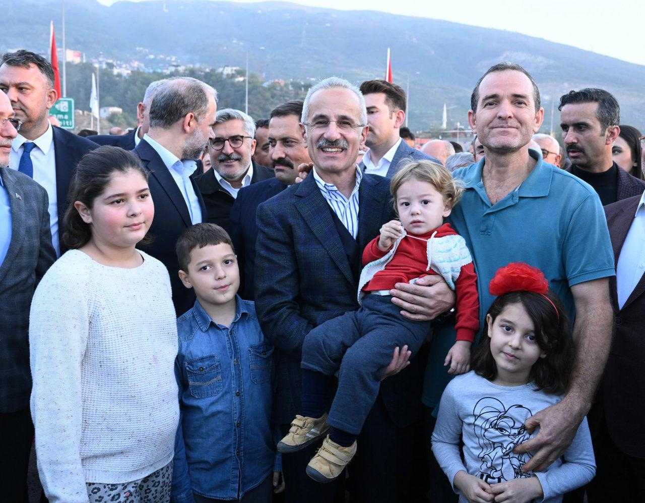Bakan Uraloğlu Müjdeyi Duyurdu! 20 Dakikadan 2 Dakikaya İnecek! 5 bakan uraloglu mujdeyi duyurdu 20 dakikadan 2 dakikaya inecek 5