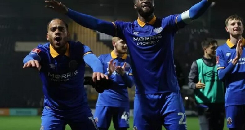 FA Cup’ta Şike İddiaları: Maç Tartışmalı Gollere Sahne Oldu!