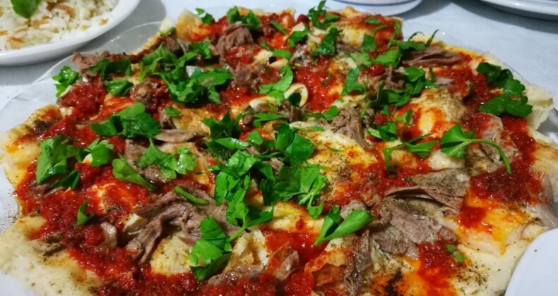 “Kırkağaç Çakal Pideli Paça” Yemeği Tescillendi