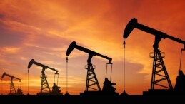Brent Petrolün Varil Fiyatı 76,41 Dolar