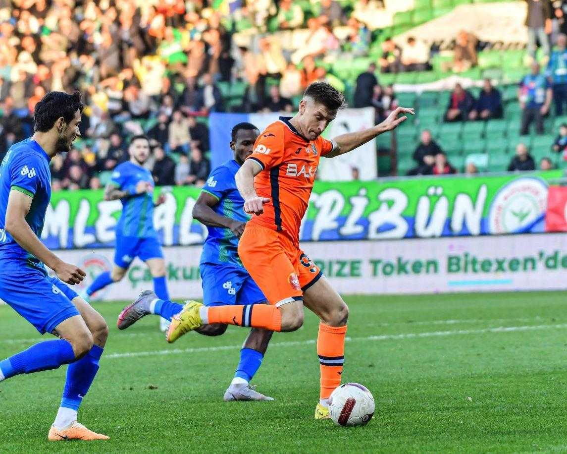 Rize'de Gol Yağmuru! Başakşehir 90+2'de Yıkıldı 1 rizede gol yagmuru basaksehir 902de yikildi 1 pZIXvMNc