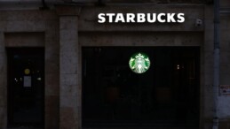 Starbucks’ın Hisseleri 20 Günde 12 Milyar Dolar Azaldı