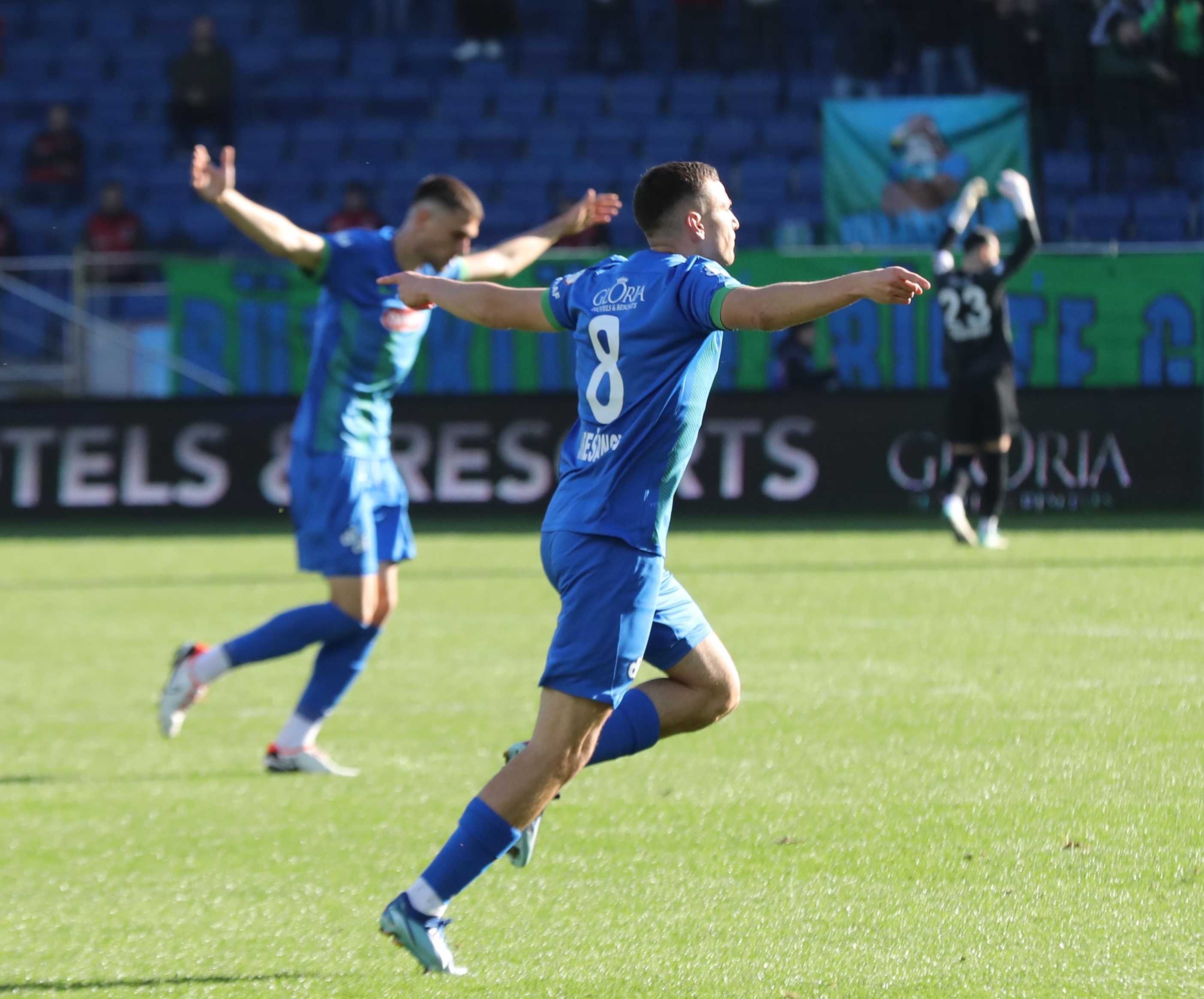Çaykur Rizespor Süper Lig'de Tarih Yazıyor: 7 Maçlık Galibiyet Serisi 3 AA 20240106 33368324 33368322 CAYKUR RIZESPOR ATAKAS HATAYSPOR