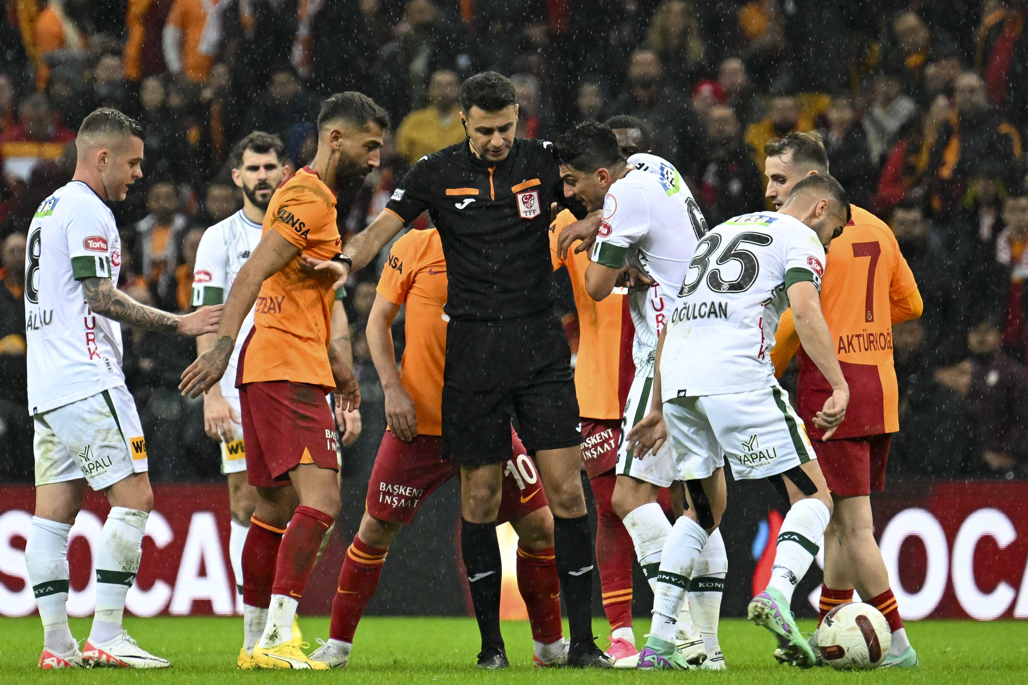 Galatasaray 3 Puanı 3 Golle Aldı 3 AA 20240107 33380021 33380020 GALATASARAY TUMOSAN KONYASPOR