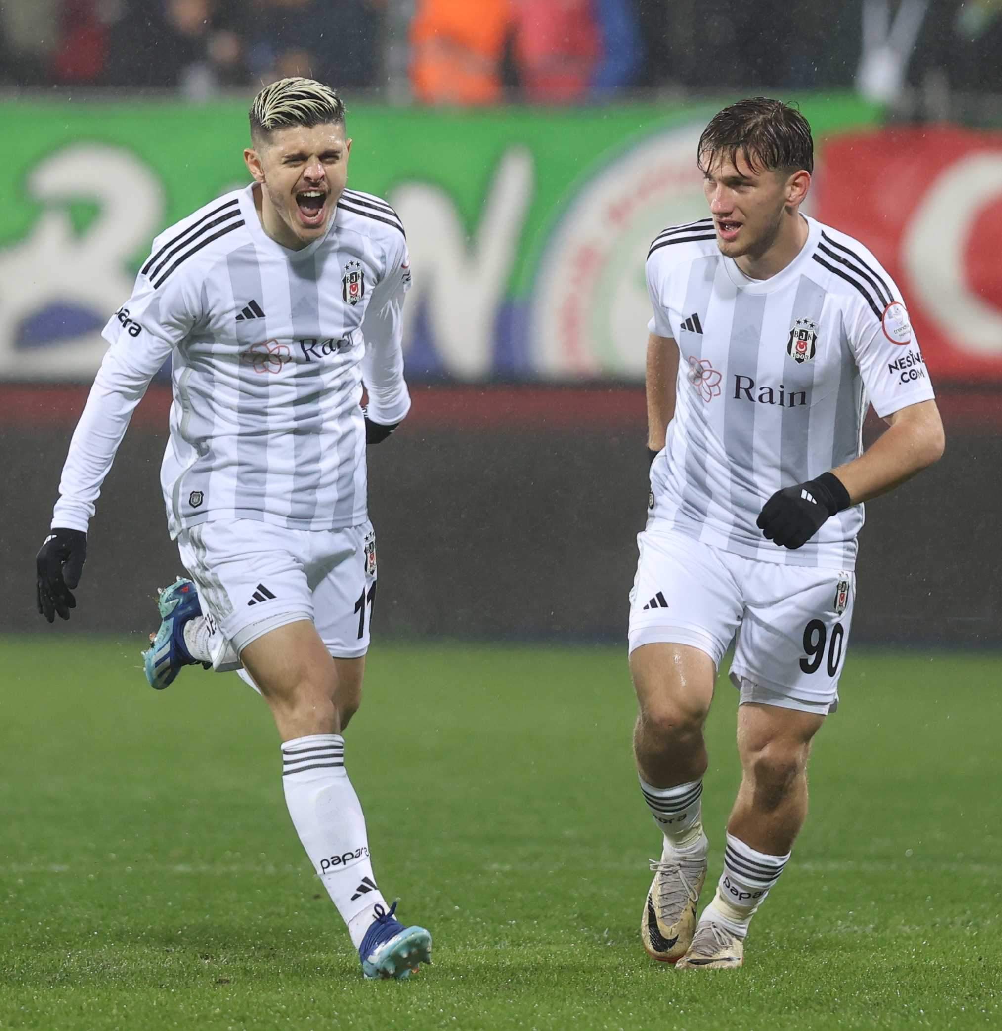 Beşiktaş'ta Yeni Bir Yıldızı Doğuyor! Semih Kılıçsoy... 1 AA 20240109 33395199 33395196 CAYKUR RIZESPOR BESIKTAS
