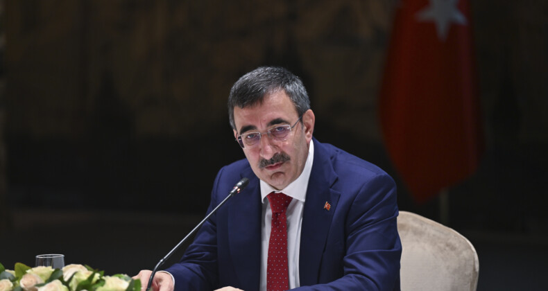 Hükümetten Flaş Emekliye Zam Açıklaması!