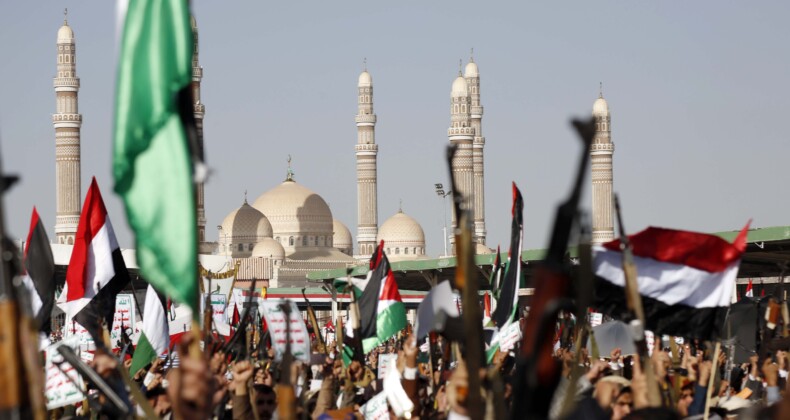 Yemen’de Yüz Binlerce Kişi ABD’ye Meydan Okudu