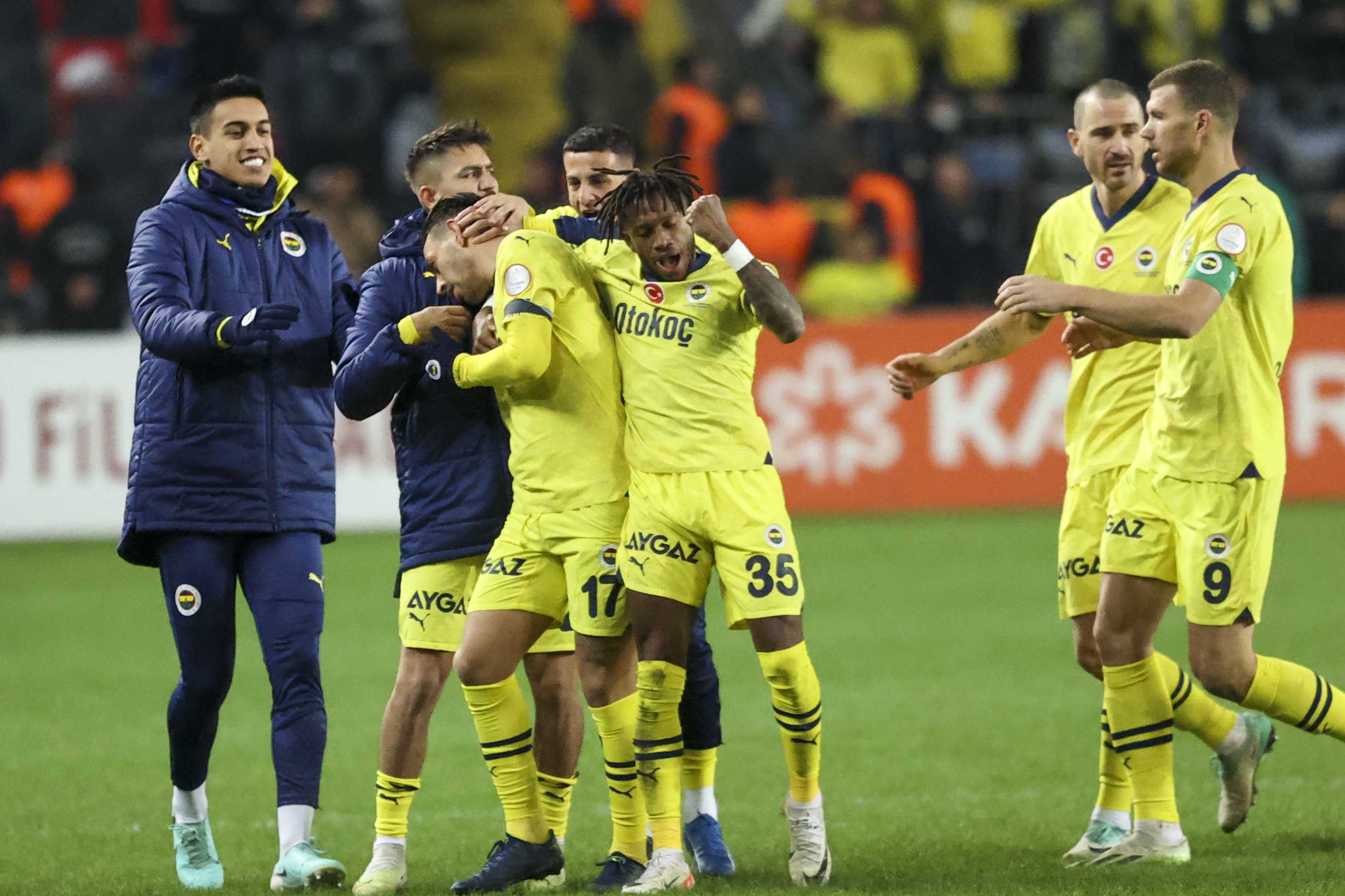 AA 20240114 33437068 33437064 GAZIANTEP FK FENERBAHCE
