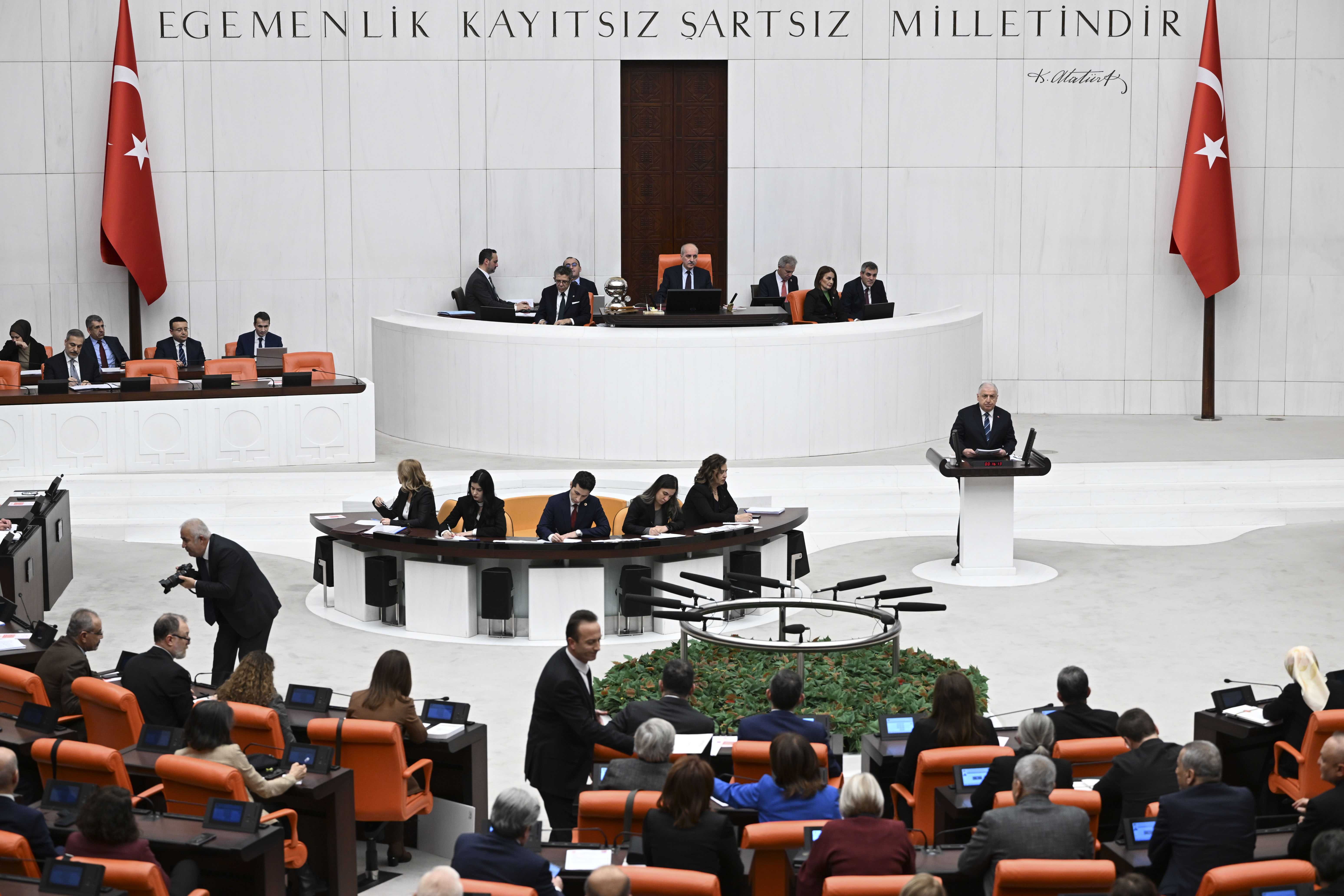 TBMM'de Terörle Mücadele Oturumu! "Pençe Kilit ile 'Kilit' Kapatıldı" 4 AA 20240116 33450528 33450526 TBMM GENEL KURULU