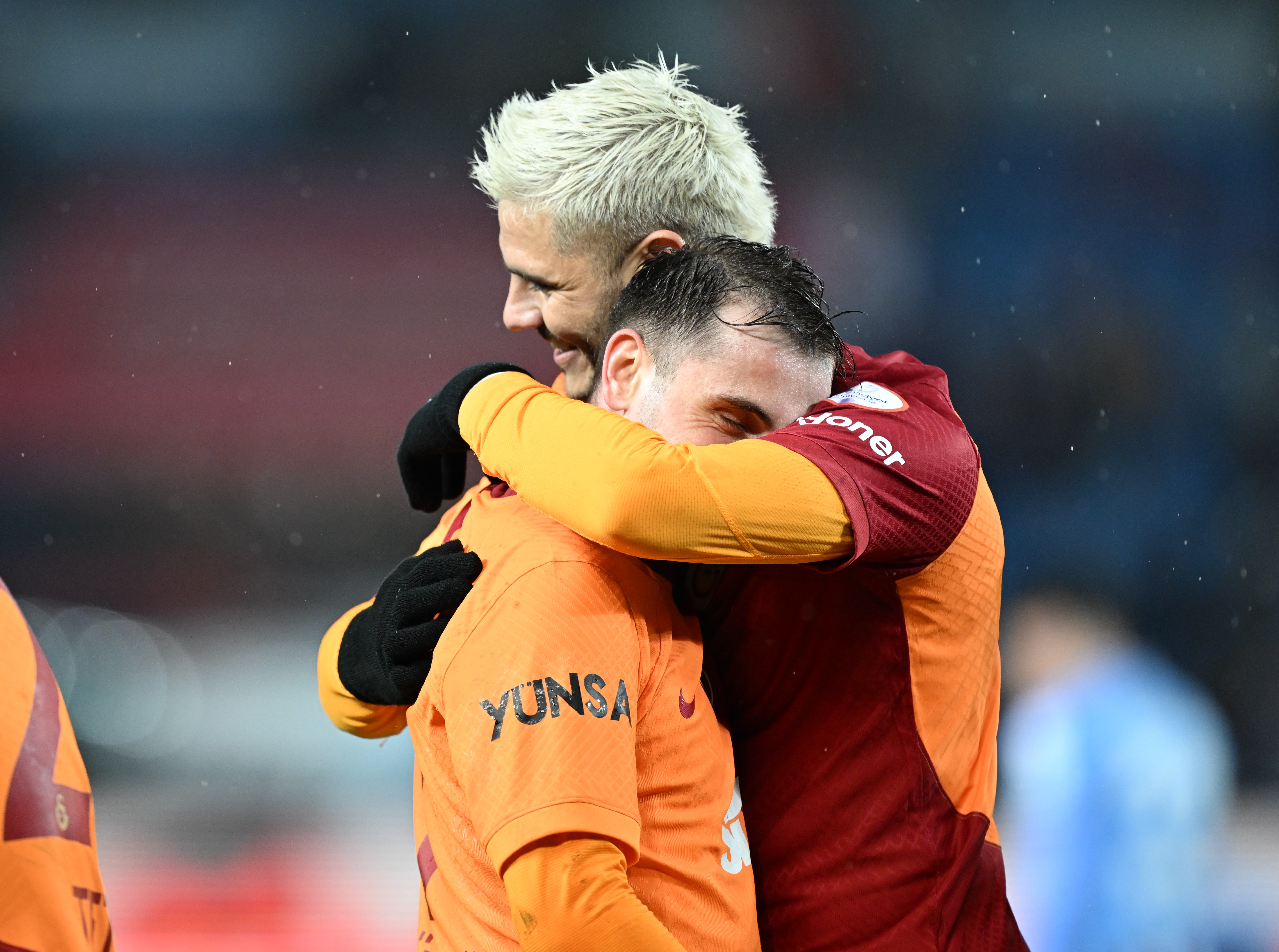 Galatasaray, Trabzon'da Fırtına Gibi Esti! 1-5 4 AA 20240121 33496936 33496934 TRABZONSPOR GALATASARAY