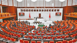 Meclis Terörü Lanetleyen Bildiri ile Açılıyor