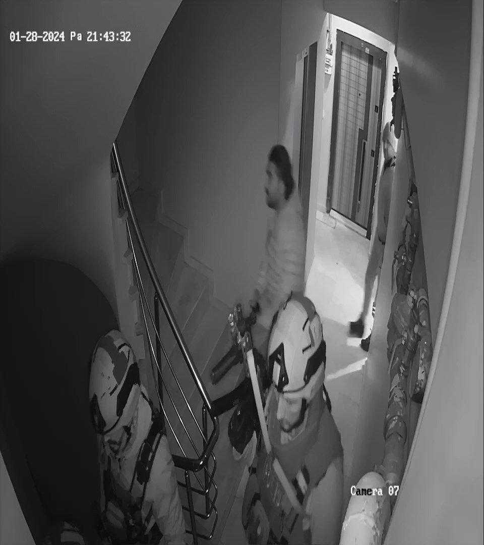 Santa Maria Kilisesi'ndeki Saldırıda "Polonya" Detayı! Beylikdüzü'nde Çıktı 7 santa maria kilisesindeki saldirida polonya detayi beylikduzunde cikti 7 mUOUa8j4