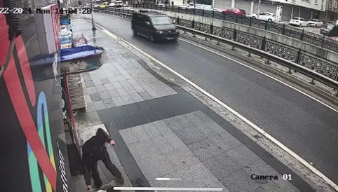 Esenyurt'ta Sokak Sokak Gezip 10 Kişiyi Neden Bıçakladığı Ortaya Çıktı! 2 sokak sokak gezip 10 kisiyi bicakla m4pf.png