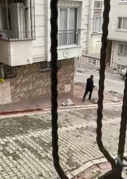 Esenyurt'ta Sokak Sokak Gezip 10 Kişiyi Neden Bıçakladığı Ortaya Çıktı! 4 sokak sokak gezip 10 kisiyi bicakla zzl0.png