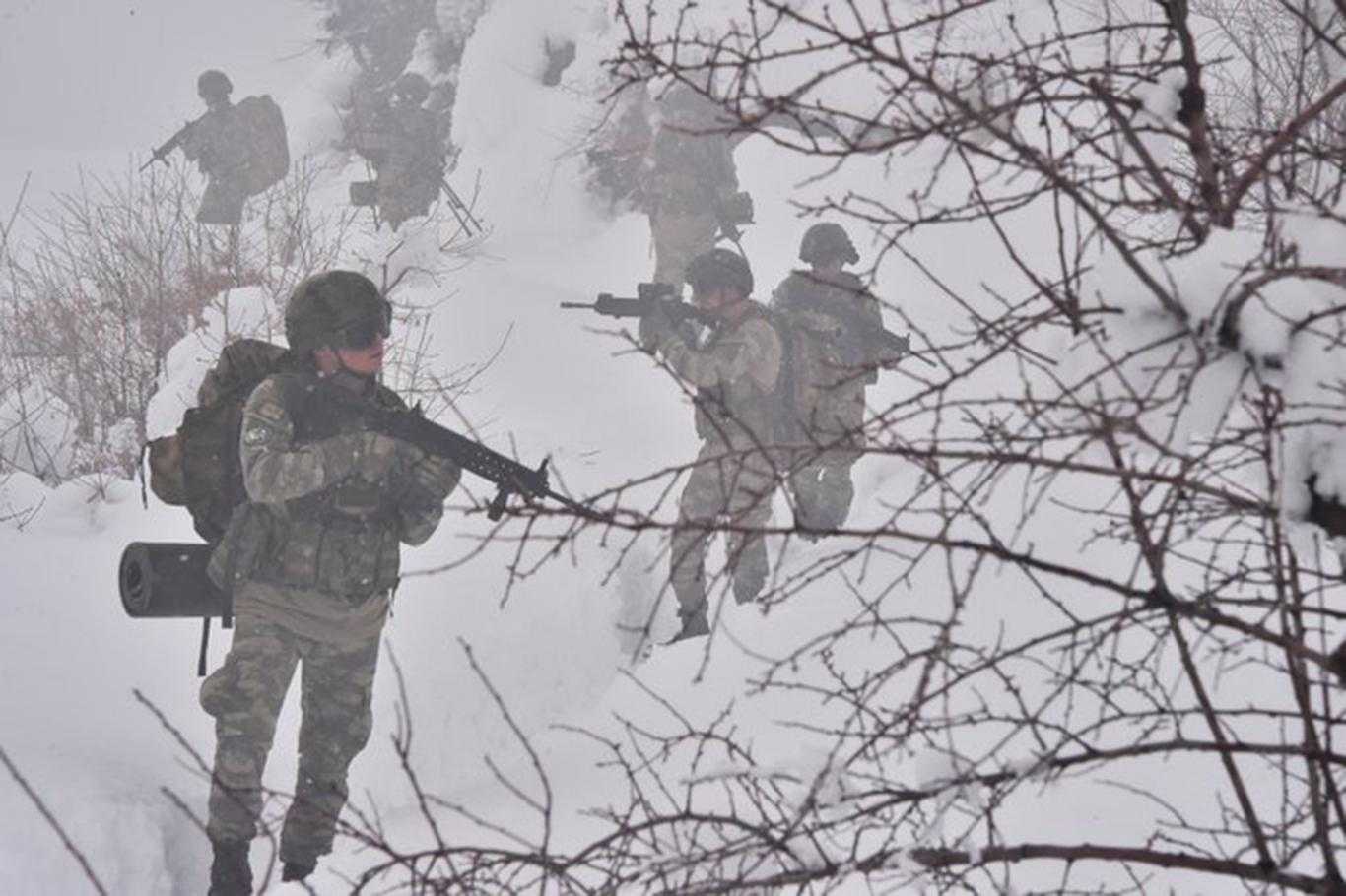 Hain Saldırının Ayrıntıları Ortaya Çıkıyor! 1 tsk hakurk ve avasin bolgelerine hava destekli operasyon duzenledi33
