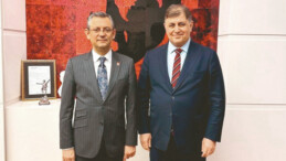 Cemil Tugay’ın Adaylığı İzmir’i Karıştırdı