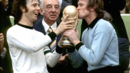 Alman Futbol Efsanesi Franz Beckenbauer Yaşamını Yitirdi
