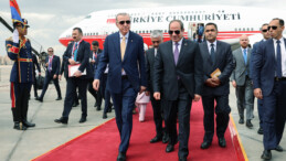 Cumhurbaşkanı Erdoğan, 12 Yıl Aradan Sonra Mısır’da: Tarihi Ziyaret