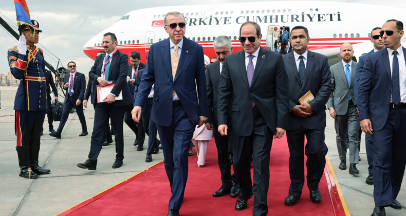 Cumhurbaşkanı Erdoğan, 12 Yıl Aradan Sonra Mısır’da: Tarihi Ziyaret