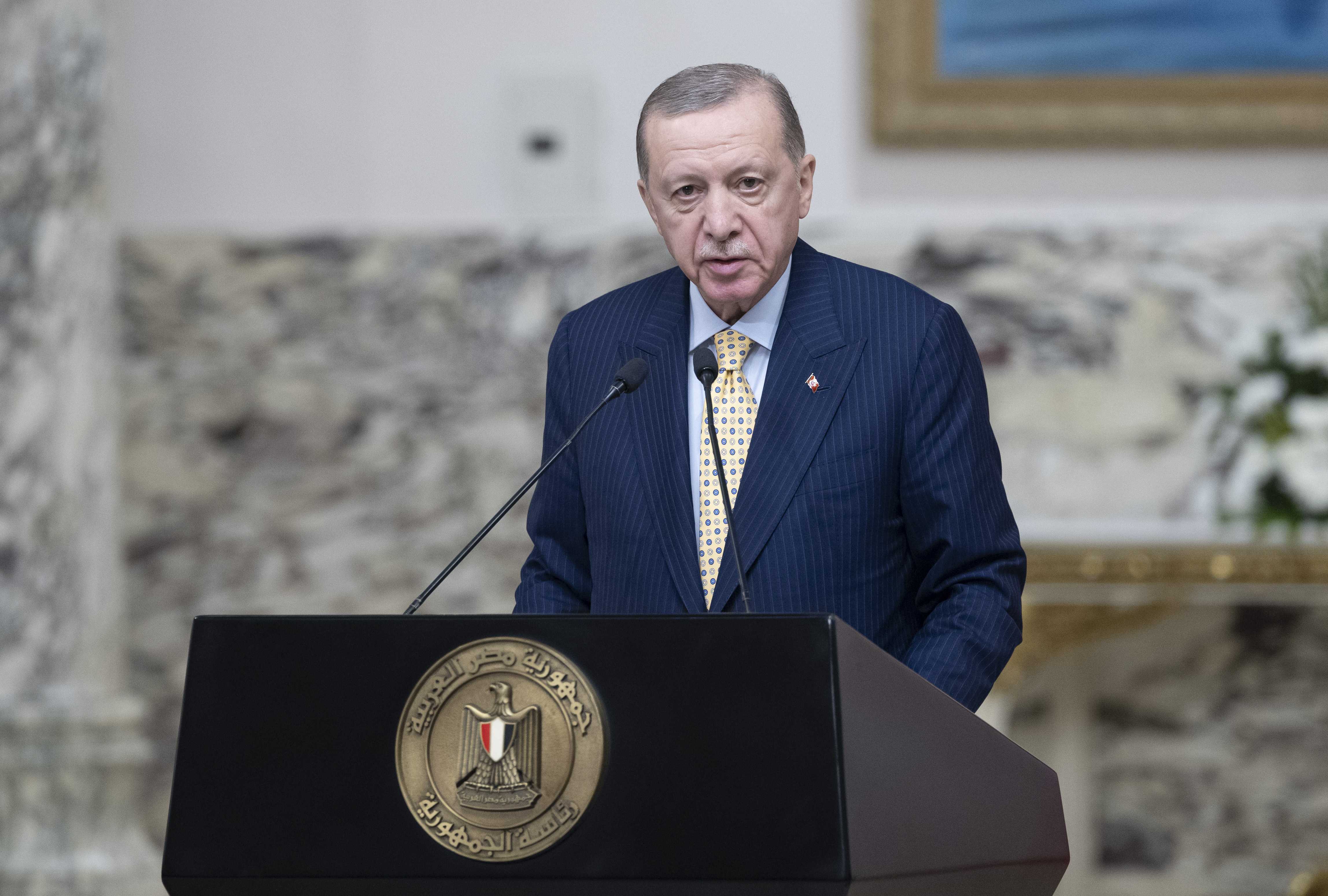 Erdoğan: Mısır’la Ticaret Hacmini 15 Milyar Dolara Çıkaracağız 2 AA 20240214 33705370 33705363 CUMHURBASKANI ERDOGAN MISIR CUMHURBASKANI ESSISI ILE ORTAK BASIN TOPLANTISI DUZENLEDI