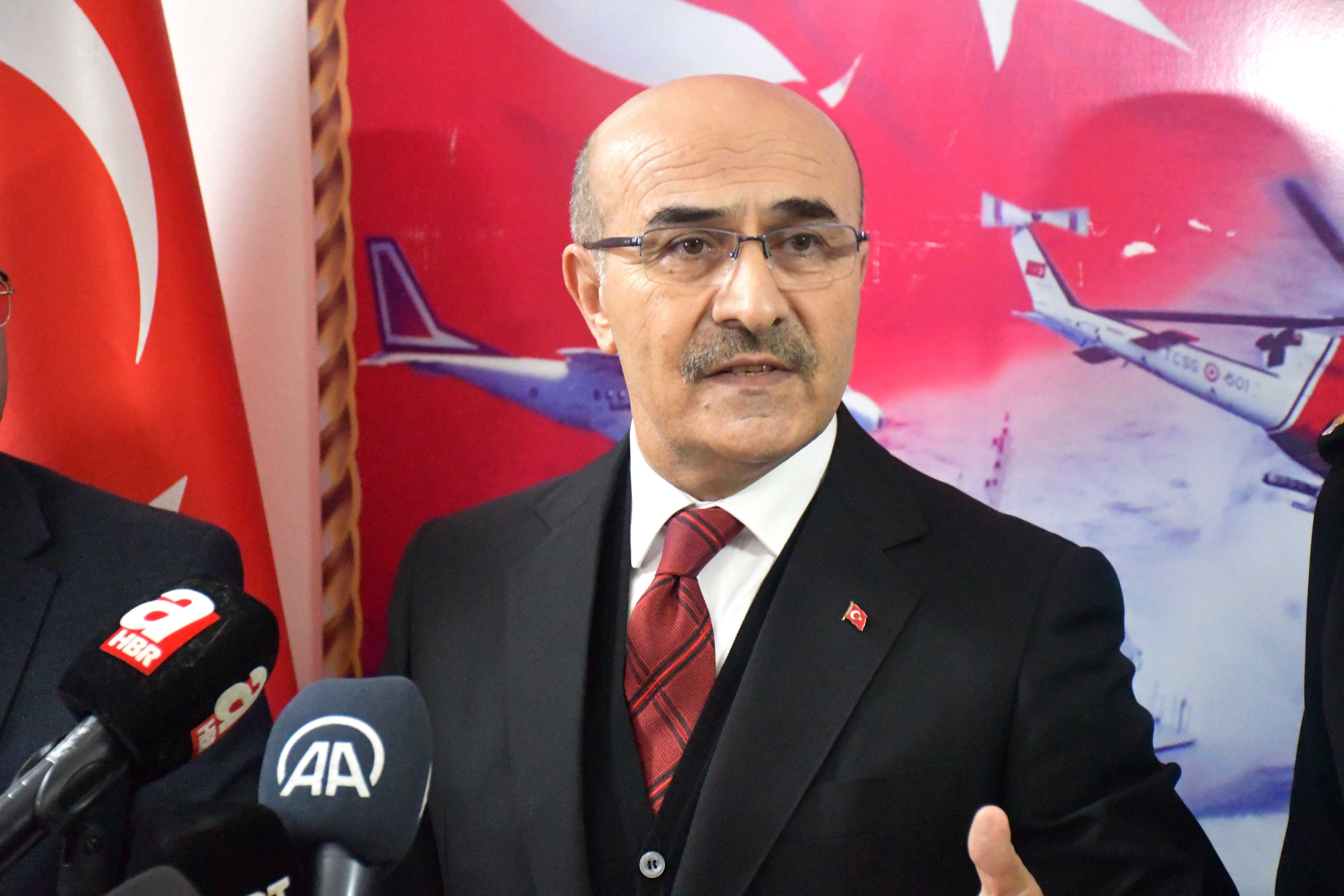 Marmara Denizi'nde Batan Gemiye Dalış: Bir Cesede Ulaşıldı 1 AA 20240215 33713267 33713266 MARMARA DENIZINDE BATAN KARGO GEMISININ MURETTEBATI ICIN KURTARMA CALISMASI BASLADI
