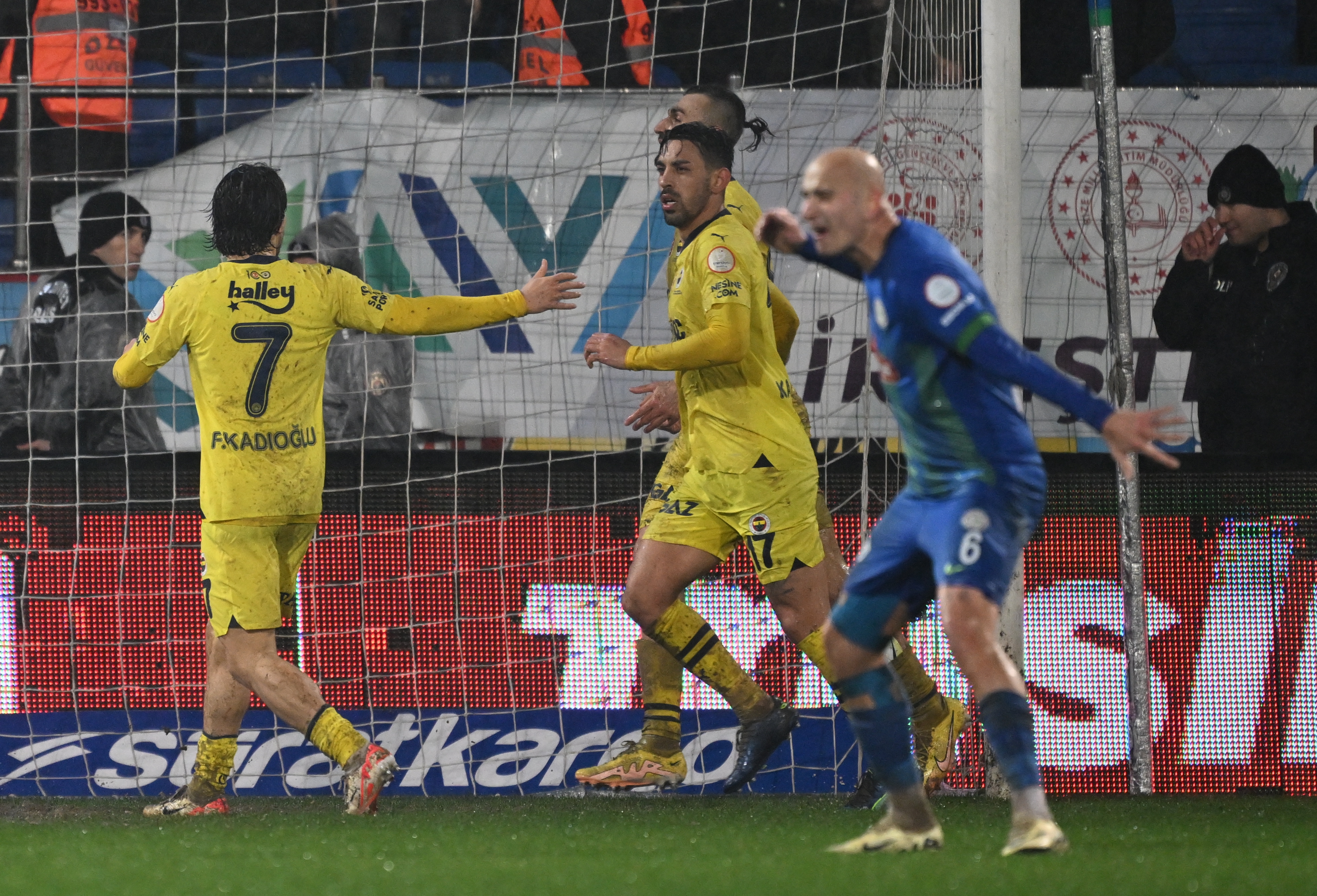 Fenerbahçe, İrfan Can Kahveci'den Kötü Haber! 1 AA 20240217 33737069 33737068 CAYKUR RIZESPOR FENERBAHCE