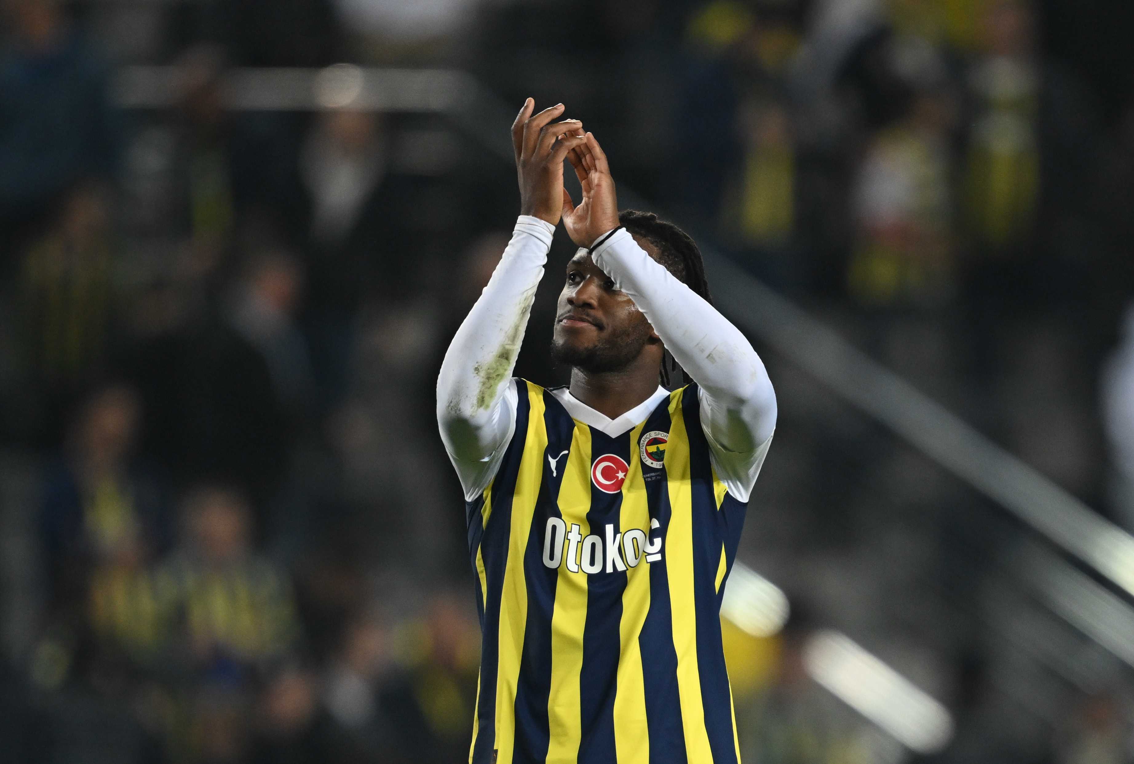 Michy Batshuayi Rekora Koşuyor 1 AA 20240224 33803204 33803198 FENERBAHCE KASIMPASA