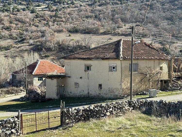 Afyonkarahisar'da 15 Seçmenli Köyün Muhtarı 7. Dönem için Aday Oldu 1 afyonkarahisarda 15 secmenli koyun muhtari yedinci donem icin aday oldu 1 kgZCIMre