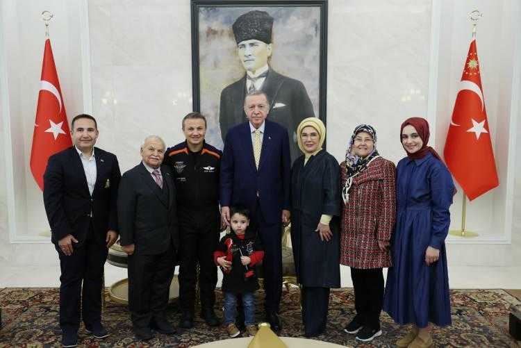 Alper Gezeravcı'ya Yeni Görev 14 alper gezeravciya yeni gorev 10