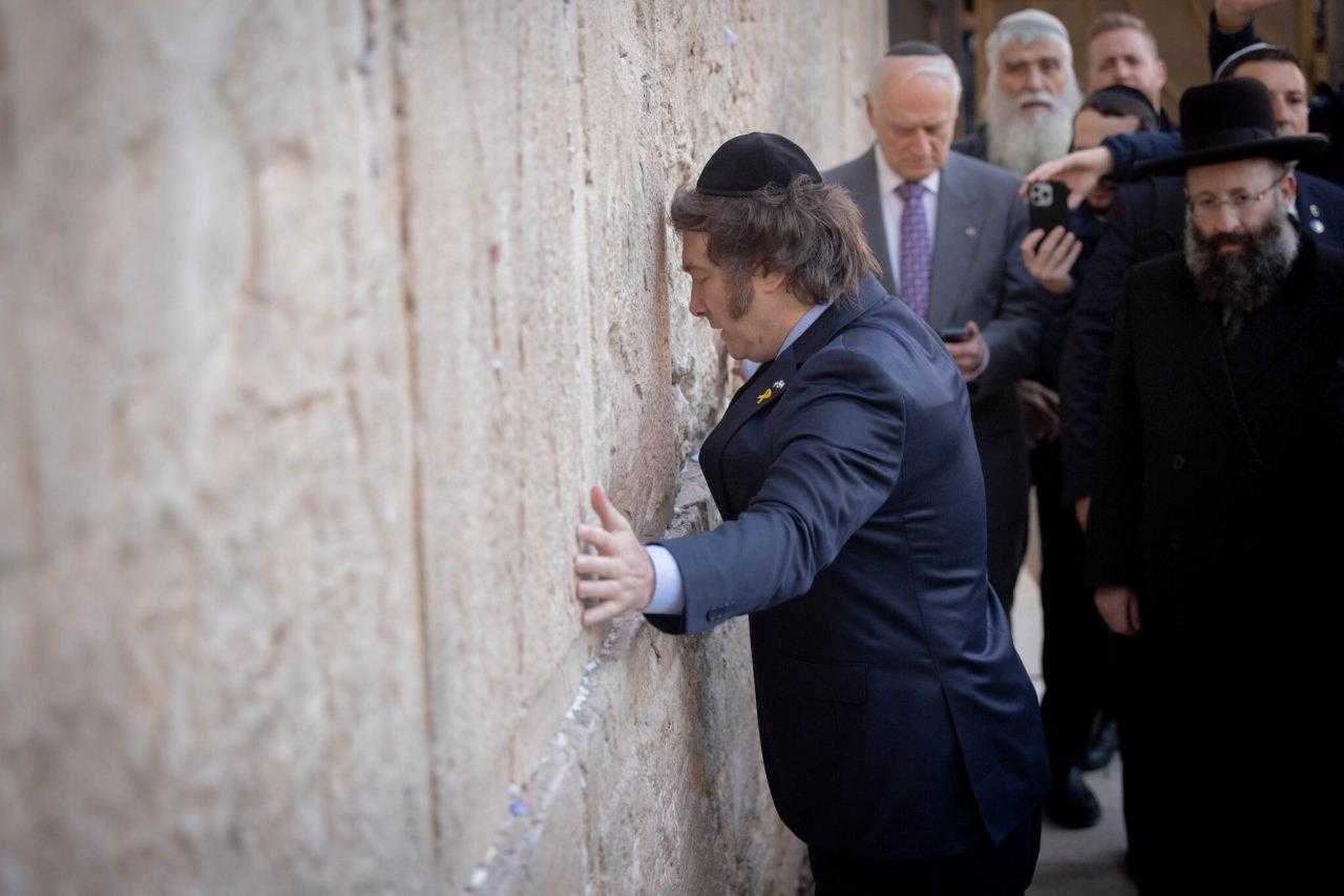 Arjantin Büyükelçiliğini Kudüs'e Taşıyacak! Hamas'tan Sert Tepki 4 arjantin buyukelciligini kuduse tasiyacak hamastan sert tepki 4 gbhZVDTQ