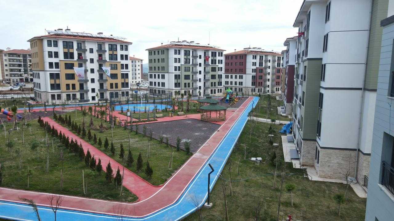 Asrın Felaketinin Yaraları, Asrın Birlikteliği ile Sarılıyor! 2 Ayda 75 Bin... 2 asrin felaketinin yaralari asrin birlikteligi ile sariliyor 2 ayda 75 bin 2 gtKRVlmS