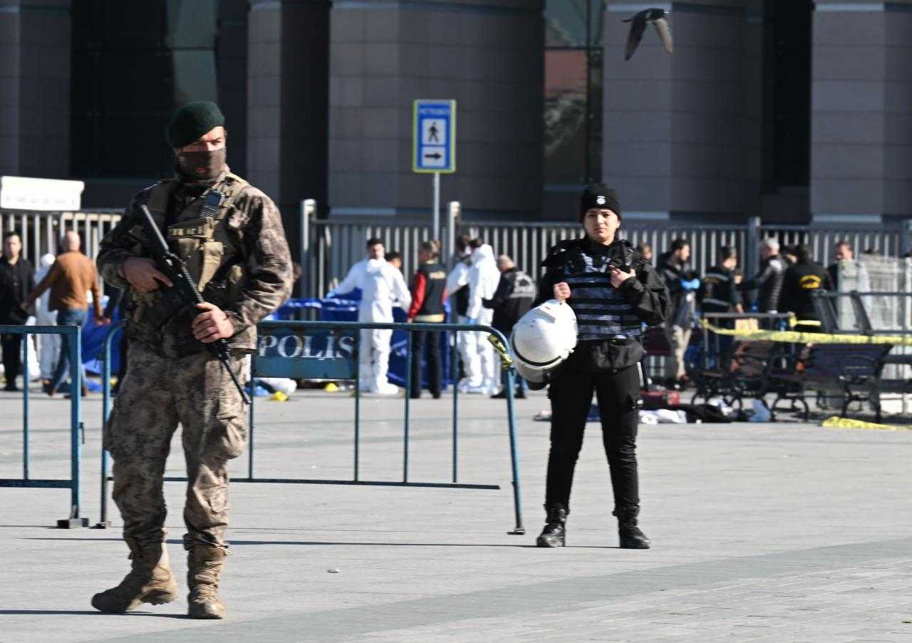 Çağlayan'daki Terör Saldırganlarının Hedefleri Belli Oldu! İşte Çantalarından Çıkanlar... 1 caglayandaki teror saldirganlarinin hedefleri belli oldu iste cantalarindan cikanlar 1 VA8gXFFr