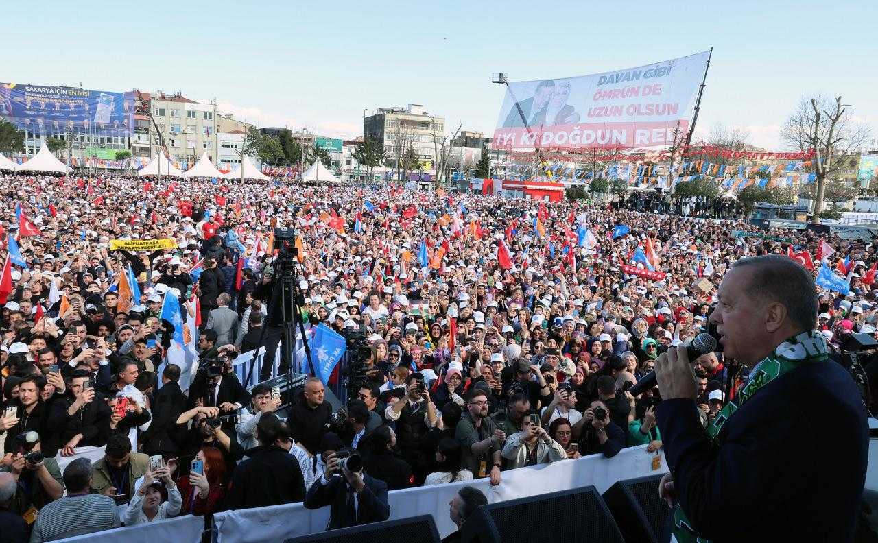 Meydanlarda 'Cumhur' Fırtınası: 3 Günde 220 Bin 4 meydanlarda cumhur firtinasi 3 gunde 220 bin 4 X53nkR9d