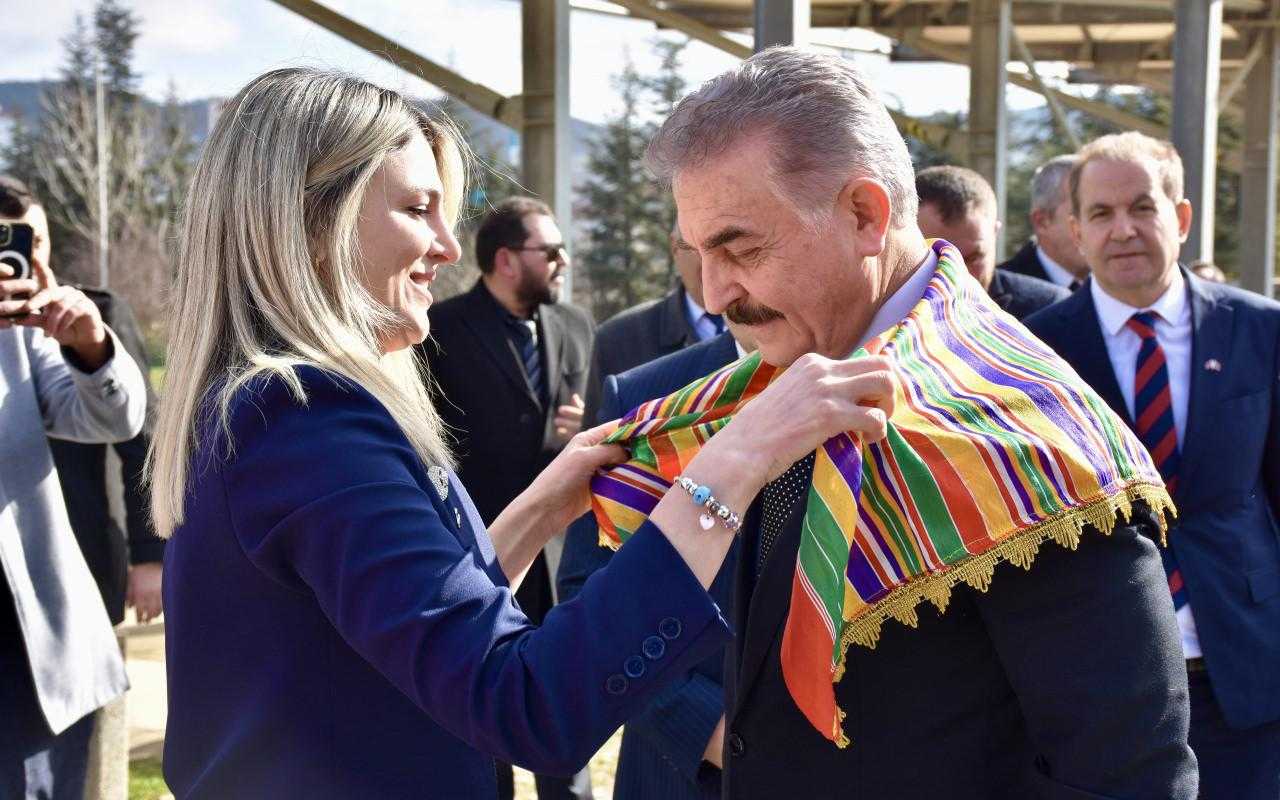 MHP'den CHP'ye Tepki: DEM Parti'nin İşgaline Uğramıştır 3 mhpden chpye tepki dem partinin isgaline ugramistir 3 KNBqAdRt