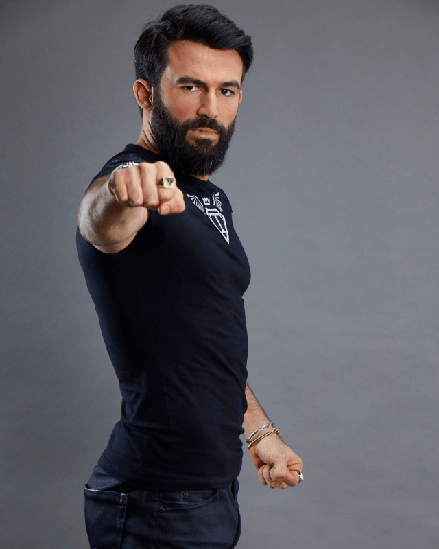 Survivor All Star Yıldızı Turabi Çamkıran Yoğun Bakımda! 1 survivor all star dan ayrilan turabi camkiran 16870427 8575 m