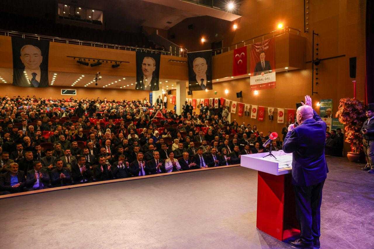 Turgut Altınok: Bütçesi 300 Milyar Liraydı, Ankara'ya Kalan Eser ve Hizmet Yok 1 turgut altinok butcesi 300 milyar liraydi ankaraya kalan eser ve hizmet yok 1 rfEpsbgU