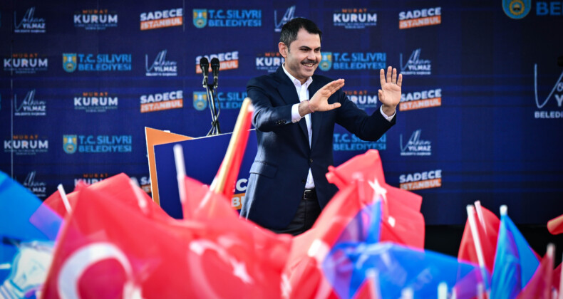 Murat Kurum: 5 Yılda Başlayıp da Bitirdiğin Tek Şey İstanbul Oldu