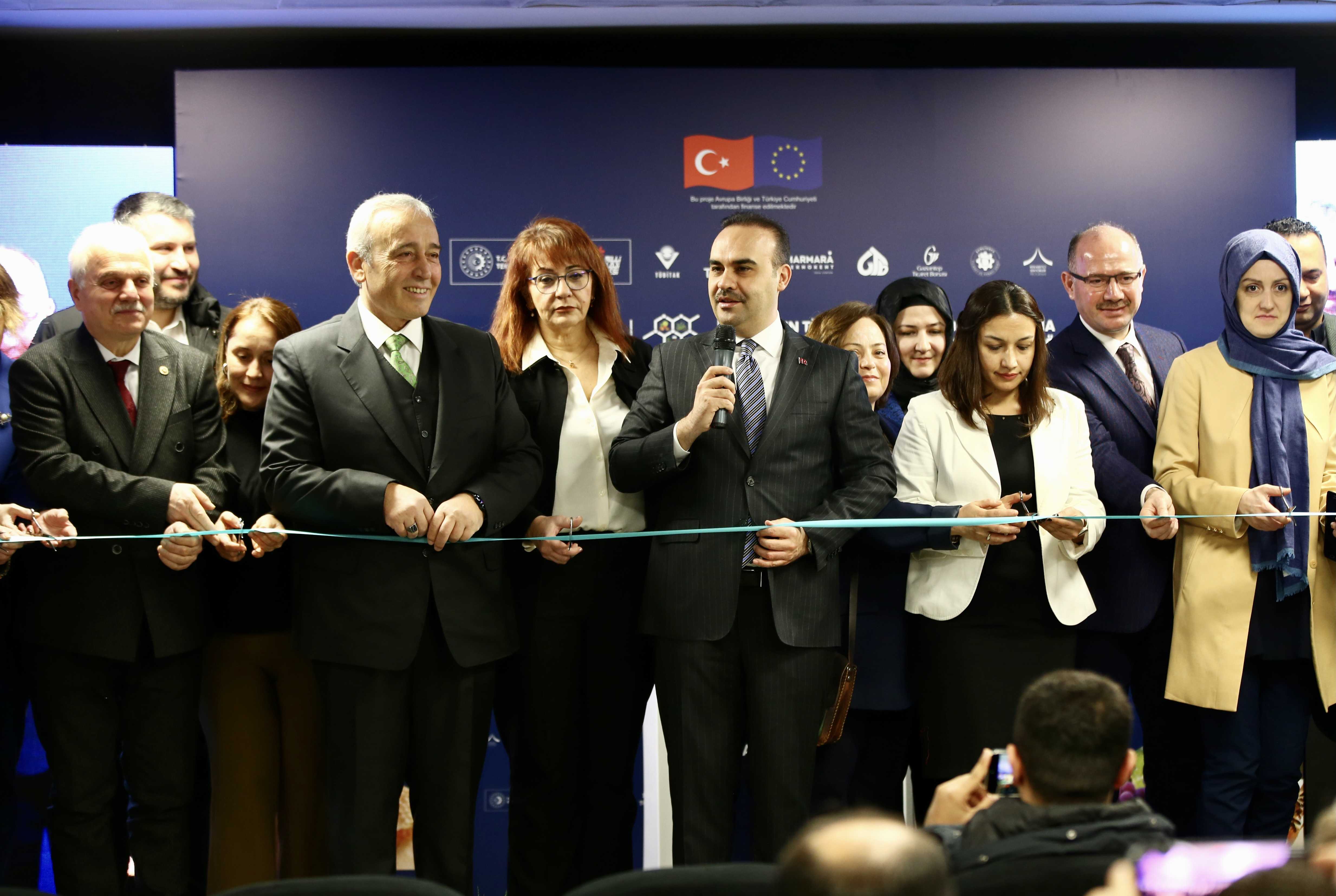 Bakan Kacır: Teknoloji Geliştirme Bölgelerini 22 Yılda 2’den 101’e Yükselttik! 5 AA 20240309 33937902 33937895 SANAYI VE TEKNOLOJI BAKANI KACIR GIRESUNDA