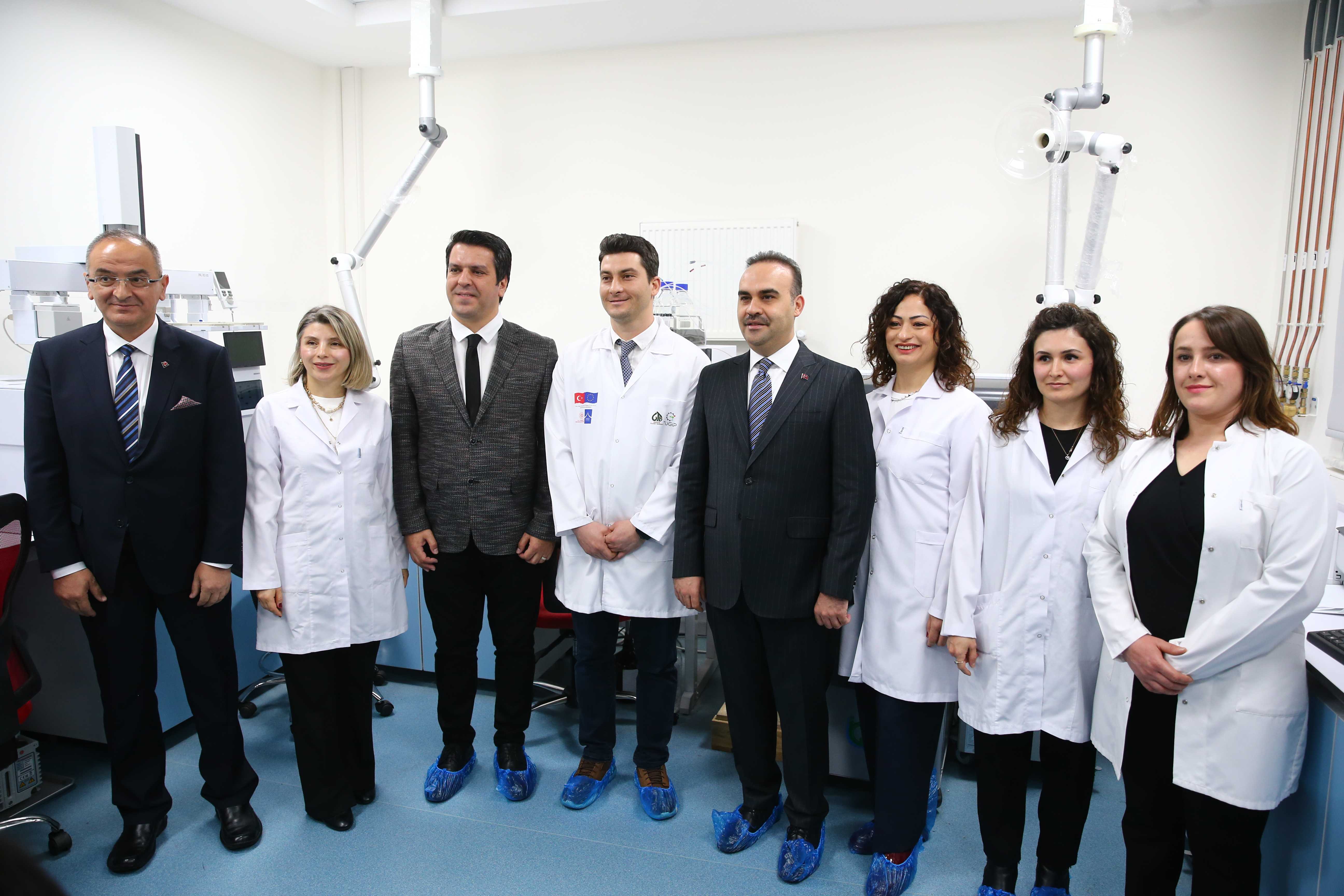 Bakan Kacır: Teknoloji Geliştirme Bölgelerini 22 Yılda 2’den 101’e Yükselttik! 4 AA 20240309 33937902 33937896 SANAYI VE TEKNOLOJI BAKANI KACIR GIRESUNDA