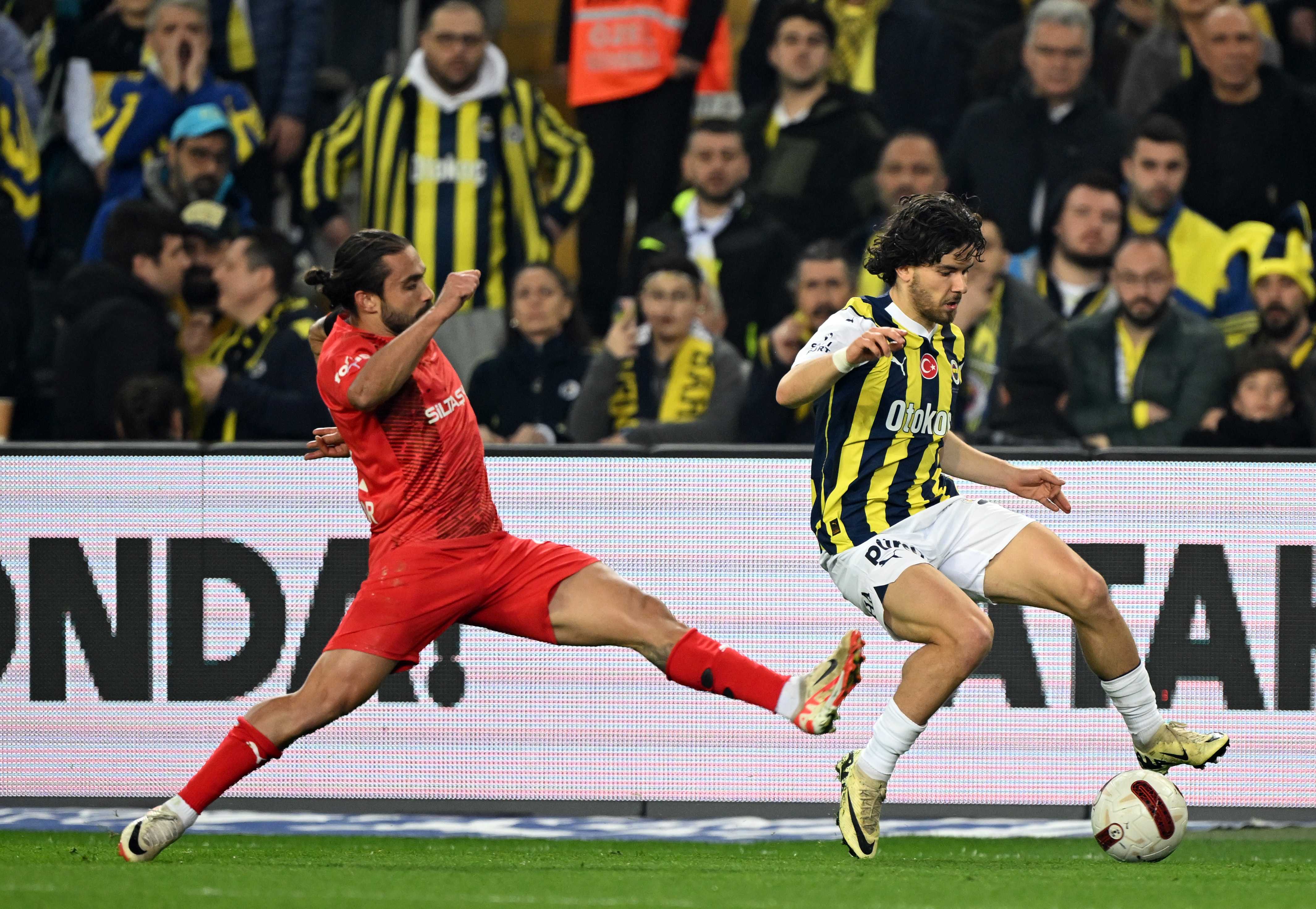 Fenerbahçe Son Dakikalarda Coştu! 3 AA 20240310 33951131 33951129 FENERBAHCE SILTAS YAPI PENDIKSPOR
