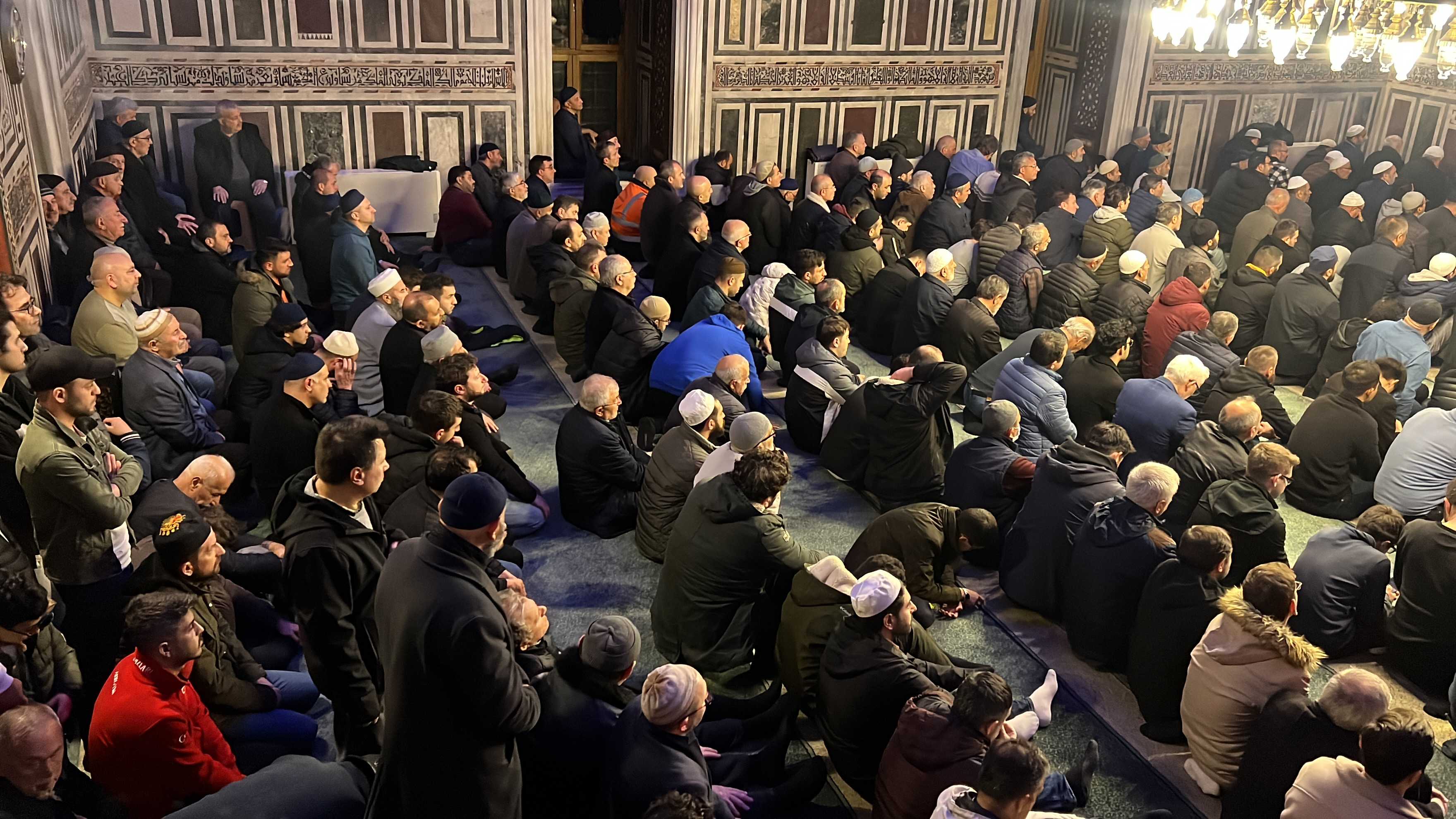 Türkiye'de Ramazanın İlk Gününde İftar ve Sahur Vakitleri 2 AA 20240310 33952308 33952305 KOCAELIDE ILK TERAVIH KILINDI