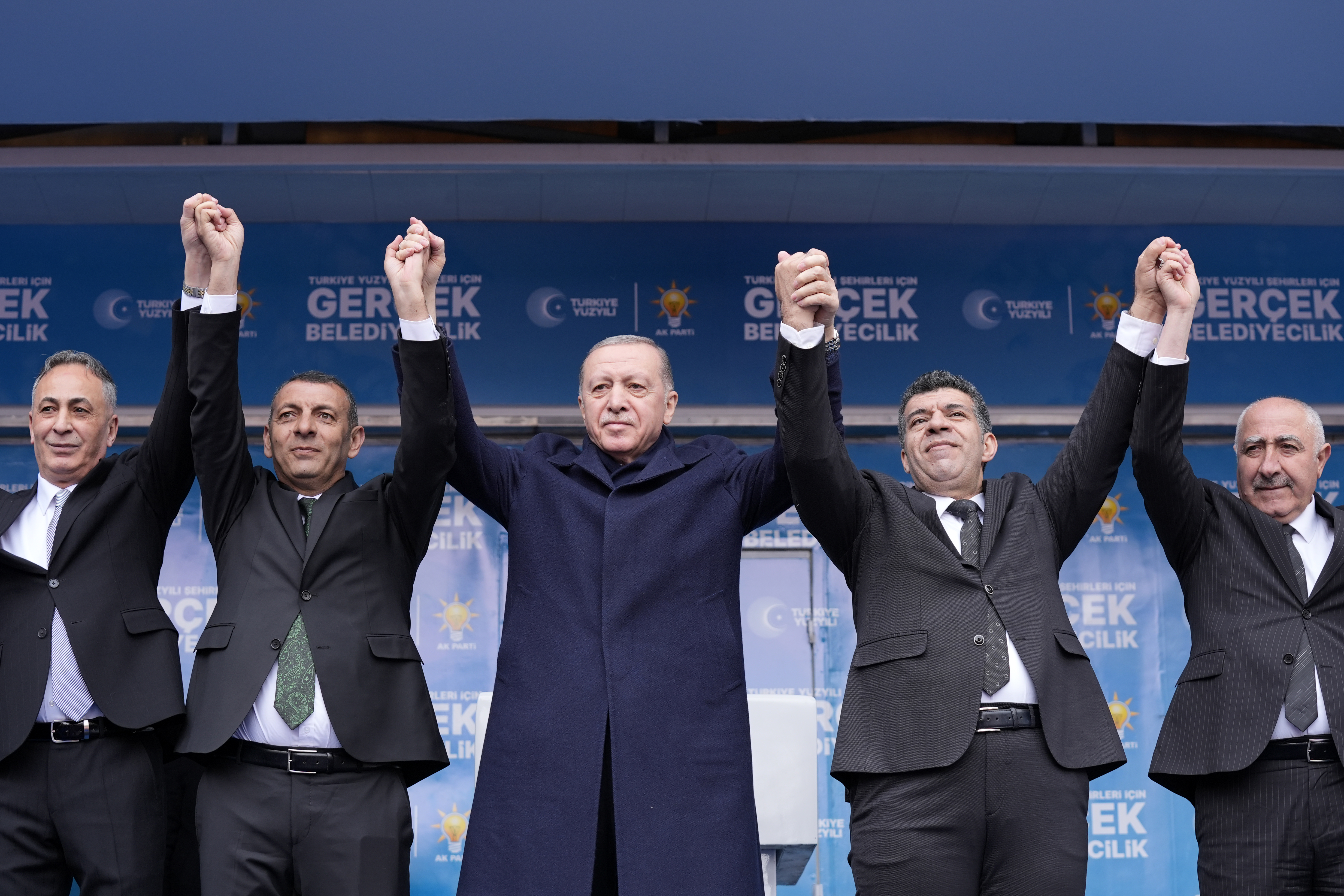 Cumhurbaşkanı Erdoğan'dan Muhalefete 'Sıfır Sonuçlu Siyaset' Göndermesi 4 AA 20240314 33987113 33987107 CUMHURBASKANI VE AK PARTI GENEL BASKANI ERDOGAN AGRIDA